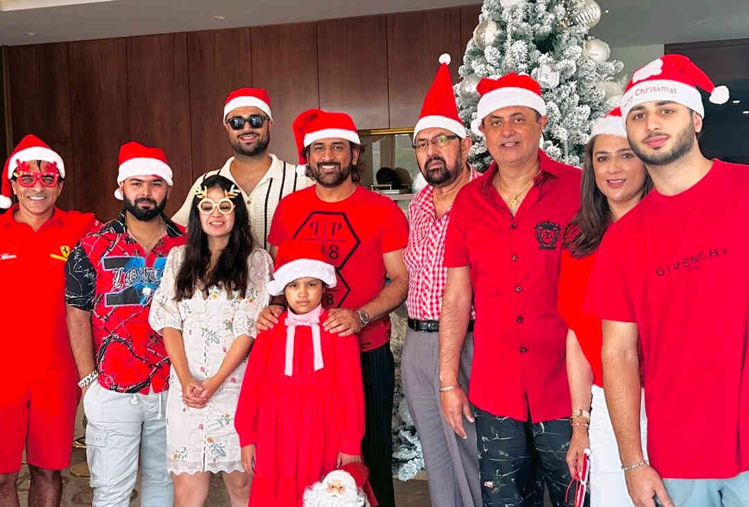 Rishabh Pant Celebrates Christmas With MS Dhoni & Family (Check Pics)